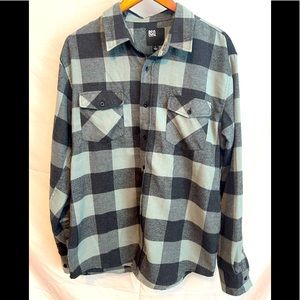 Large Black and Gray Flannel